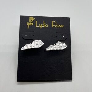Lydia Rose Silver Textured Kentucky Stud Earrings